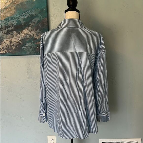 Attitudes by Renee Pleated Cuff Blue Chambray Stripe Button-Up Shirt Sz Large - Picture 2 of 6